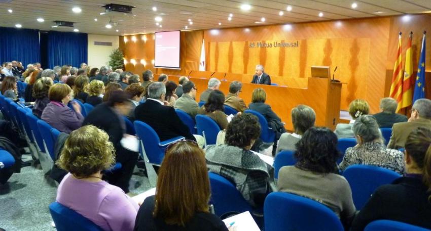 130-professionals-participen-en-la-sessio-de-treball-sobre-propostes-davant-la-reduccio-dingressos.jpg