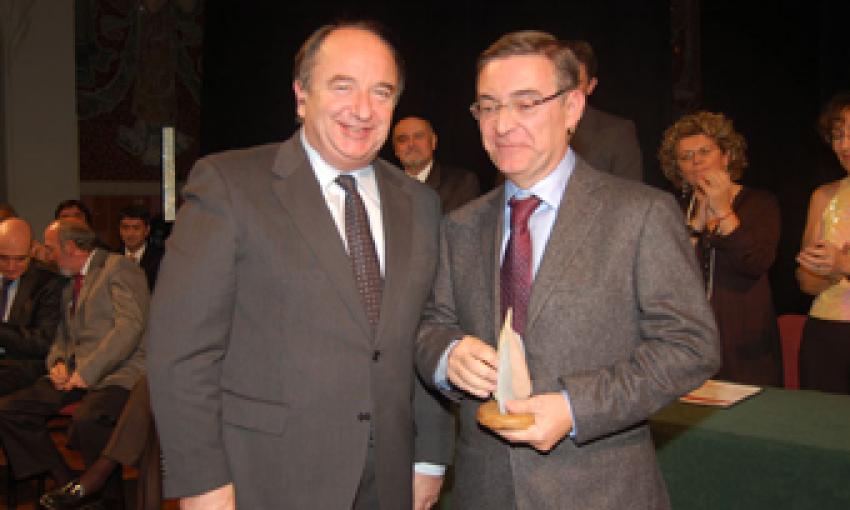larea-integral-de-salut-barcelona-esquerra-rep-el-premi-fad-a-la-integracio-assistencial-patrocinat-pel-consorci.jpg