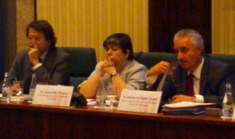 ramon-cunillera-explica-al-parlament-la-posicio-del-csc-sobre-els-plans-d2019ajustament-i-el-model-sanitari-a-catalunya.jpg